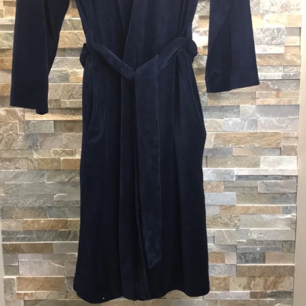 Hugo Boss Velour Hooded Robe - Picture 6 of 7